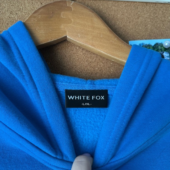White Fox boutique hoodie - Picture 3 of 6